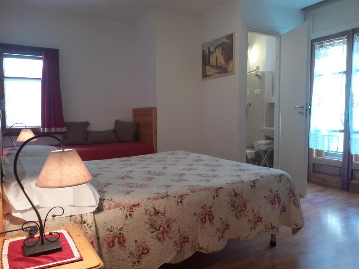 Hotel Villa Cary Oulx エクステリア 写真