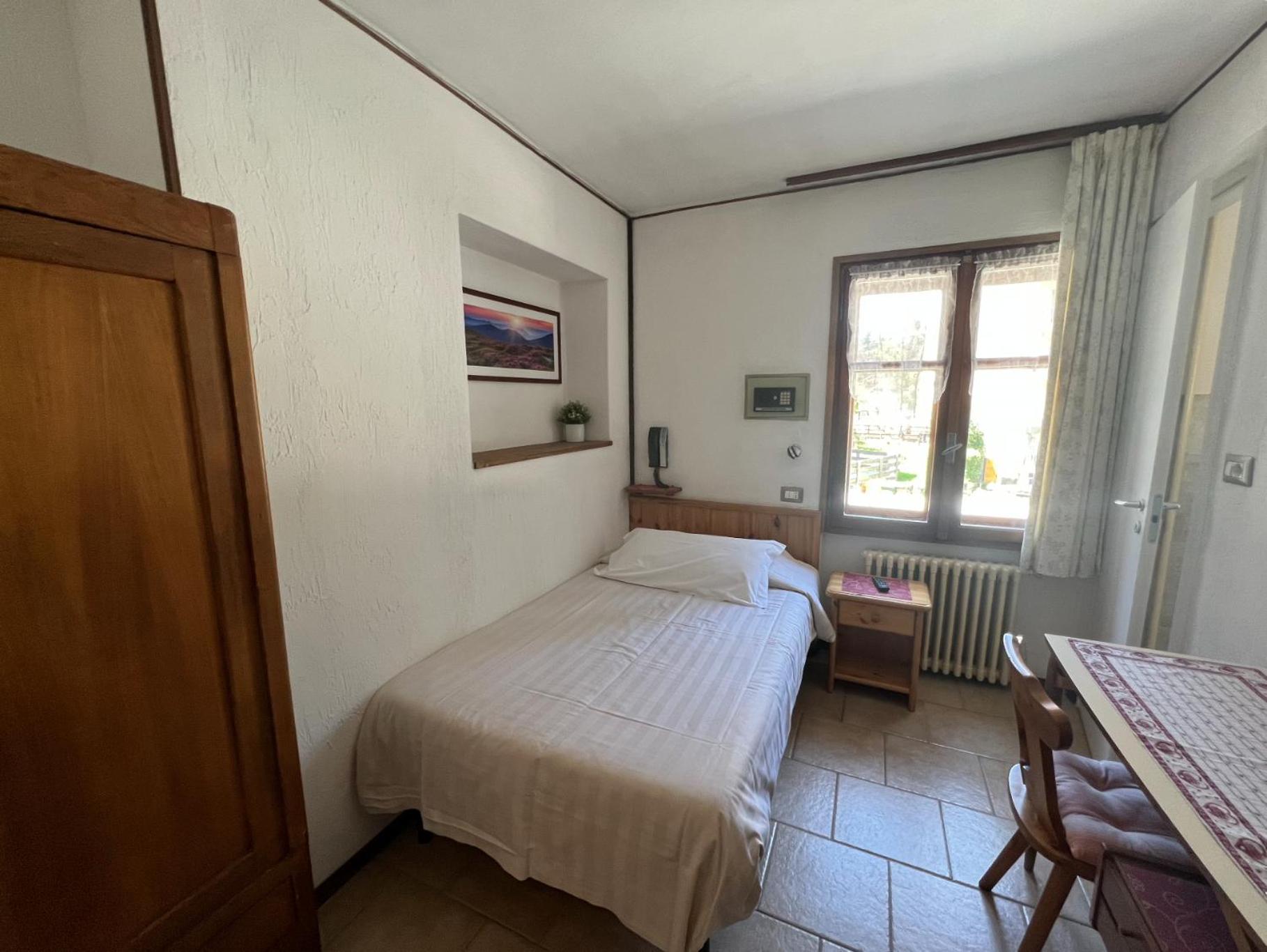 Hotel Villa Cary Oulx エクステリア 写真