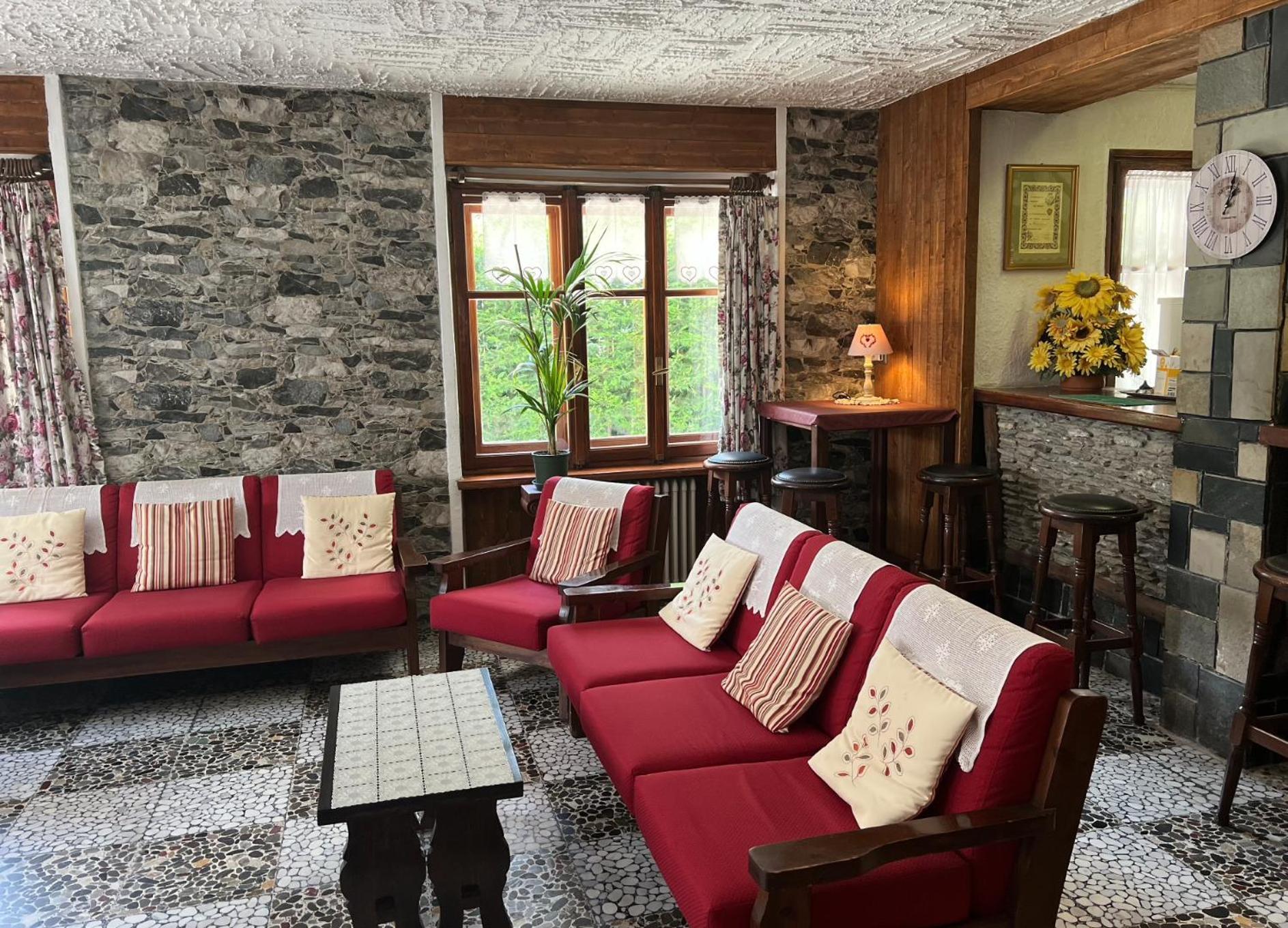 Hotel Villa Cary Oulx エクステリア 写真